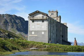 Hospice du Petit Saint Bernard